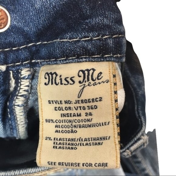 WJ401 Women’s Miss Me Designer Embellished Cropped Denim Rhinestone Jeans 26 - Picture 6 of 10